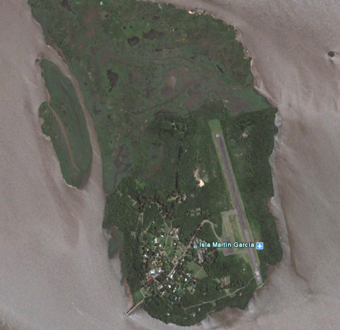 vista satelital de isla martin gacia con su aeródromo