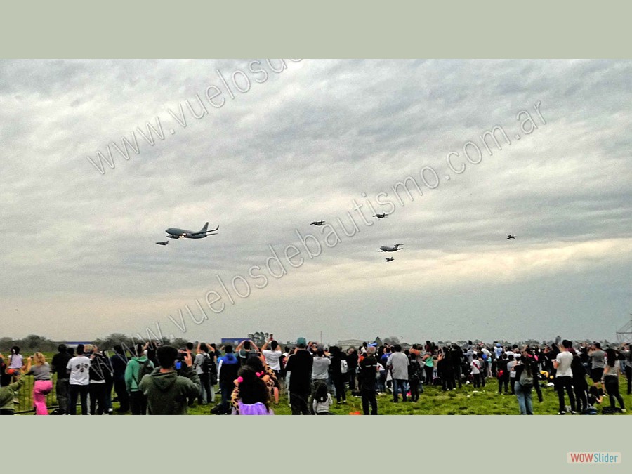 Argentina vuela el festival areo ms importante de la aviacin civil y militar