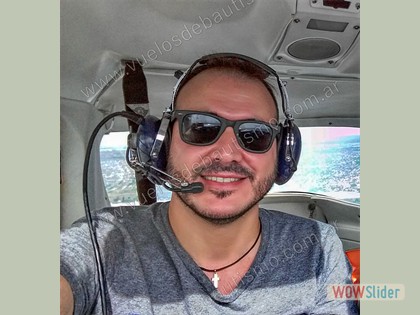 pasajeros de vuelos de bautismo en avioneta